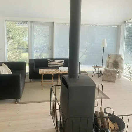 Nyaraló Summerhouse With A View Of The Water