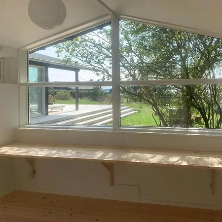 Summerhouse With A View Of The Water Nyaraló